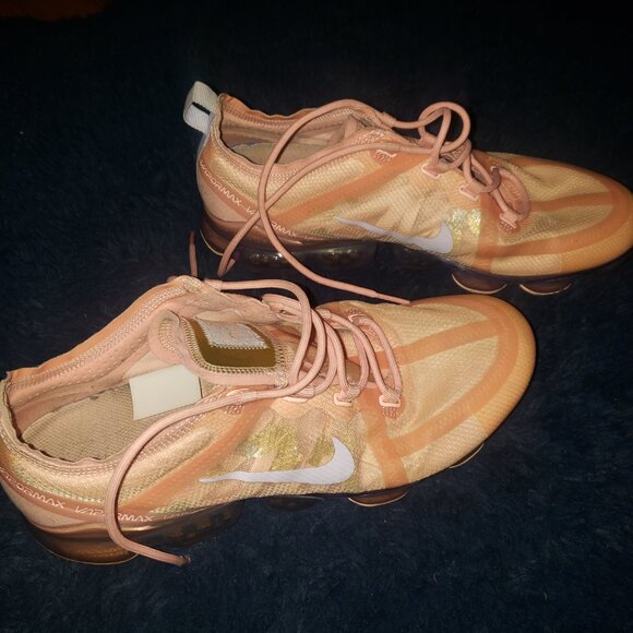 Nike Air Vapormax 2019 – Women’s Size 10.5 (AR6632-603) - Picture 2 of 7